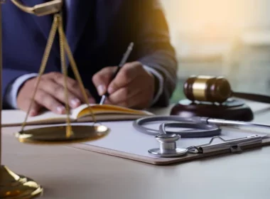 Medical Negligence vs Professional Misconduct: The Differences